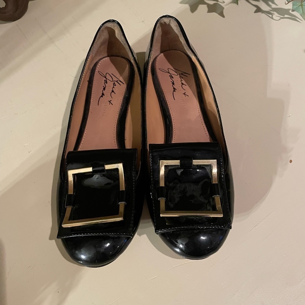 Mark & James By Badgley Mischka Black Buckle Patent Leather Flat Loafer Size 6.5